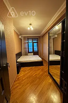 Kirayə verilir 2 otaqlı yeni tikili 60 m²
