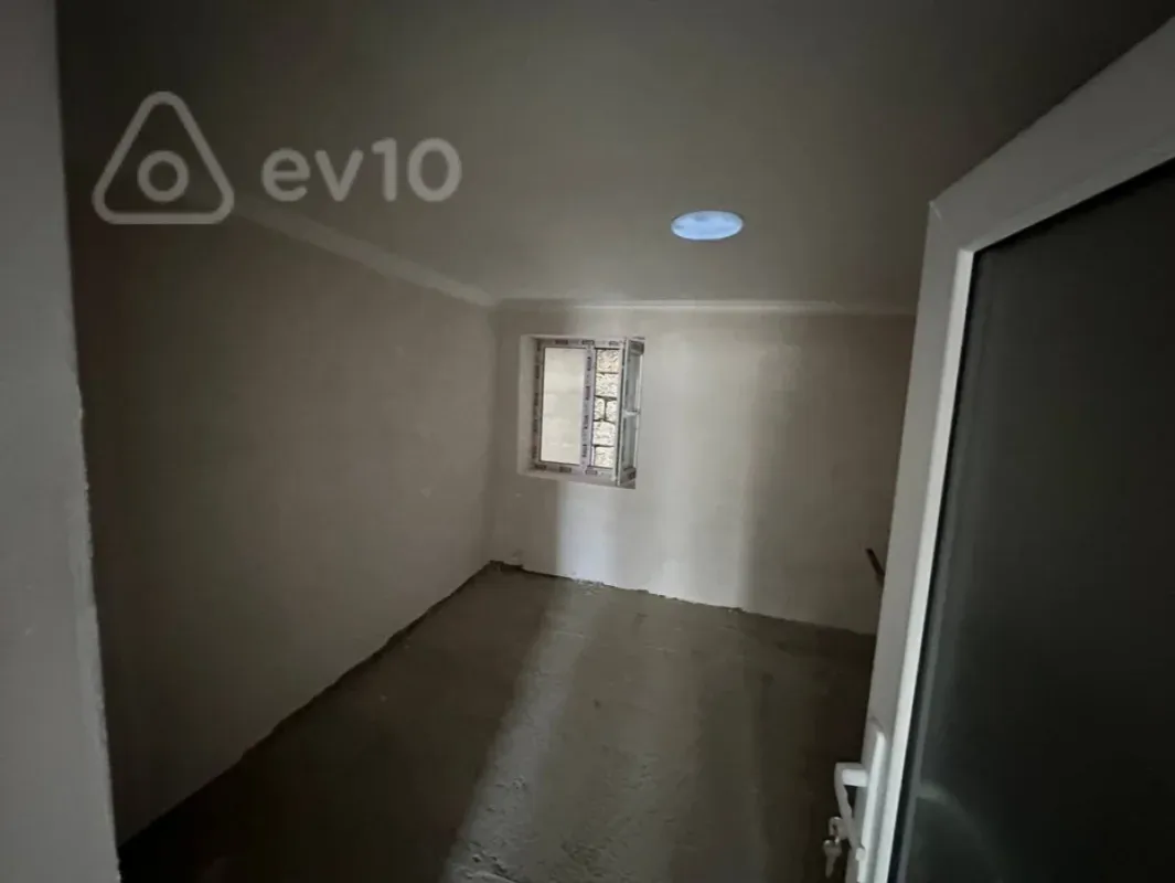 Satılır 4 otaqlı həyət evi 110 m²