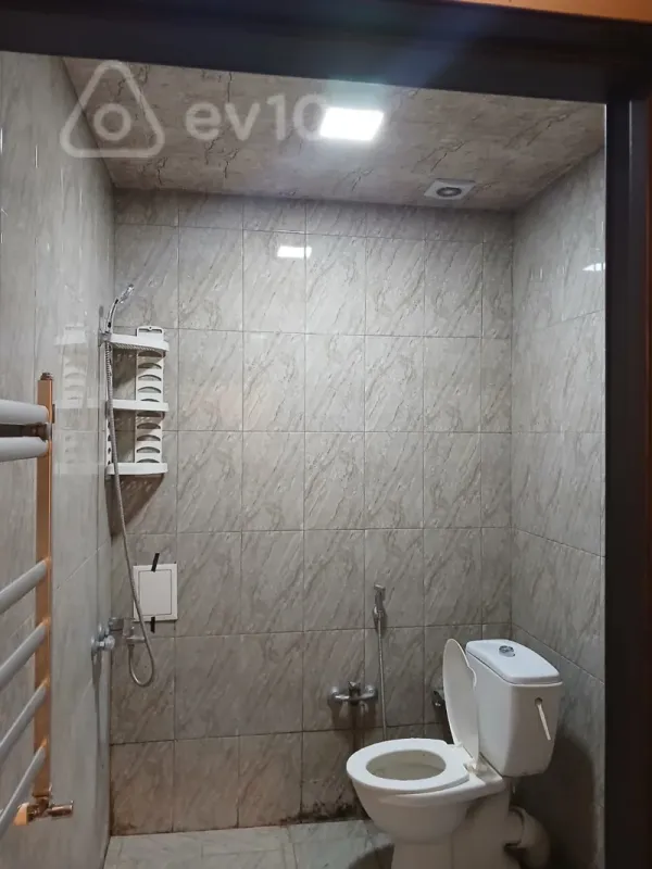 Kirayə verilir 2 otaqlı yeni tikili 60 m²