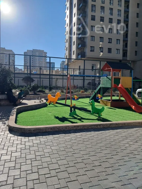 Kirayə verilir 2 otaqlı yeni tikili 60 m²