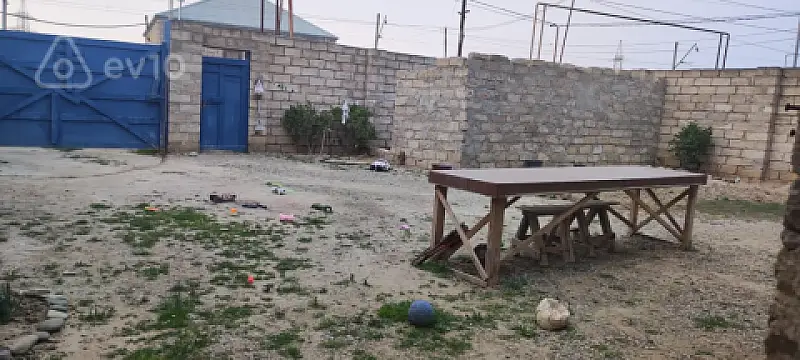 Satılır 4 otaqlı həyət evi 150 m²