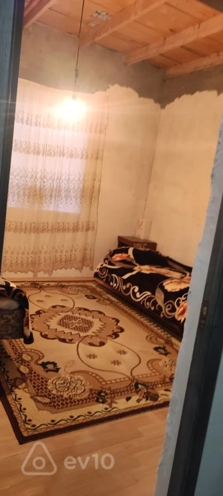 Satılır 4 otaqlı həyət evi 150 m²