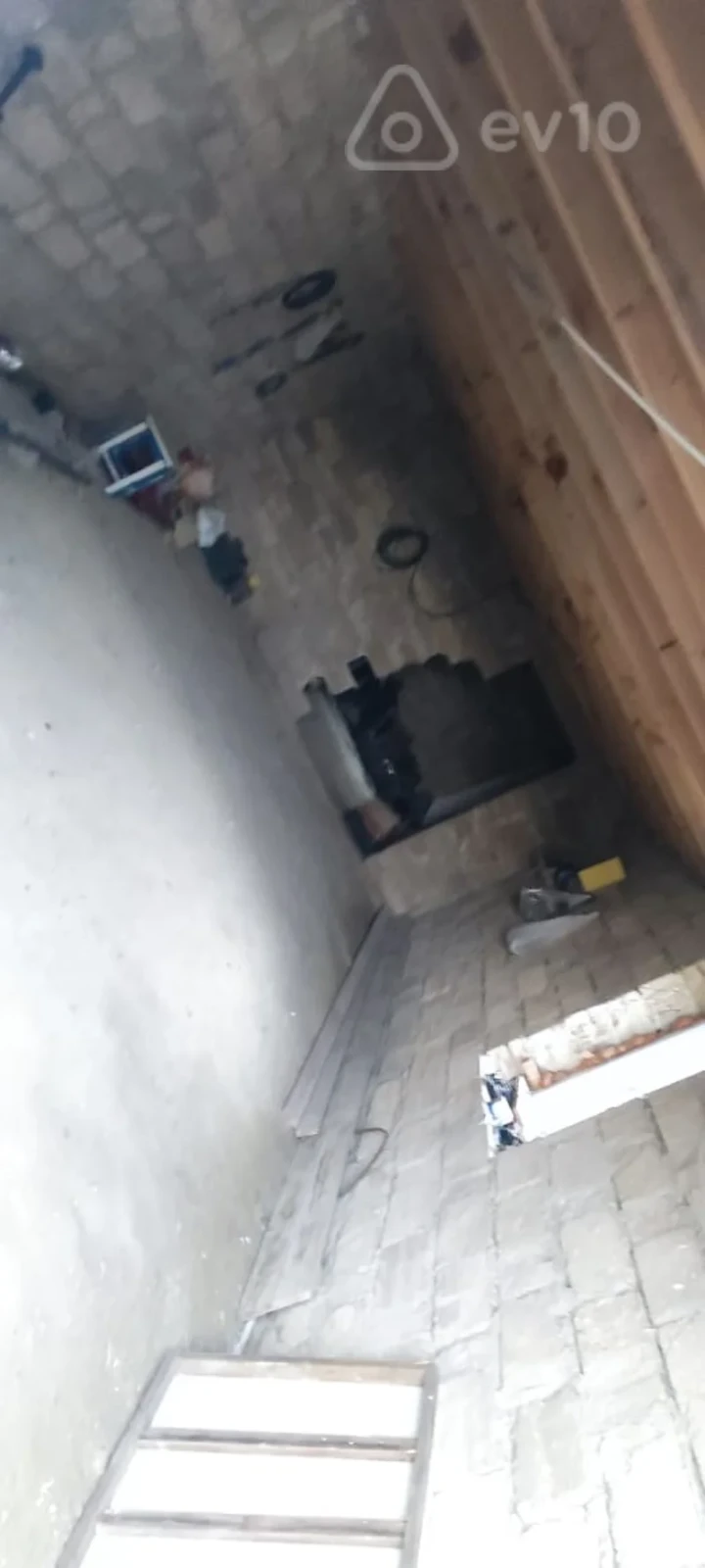 Satılır 4 otaqlı həyət evi 150 m²