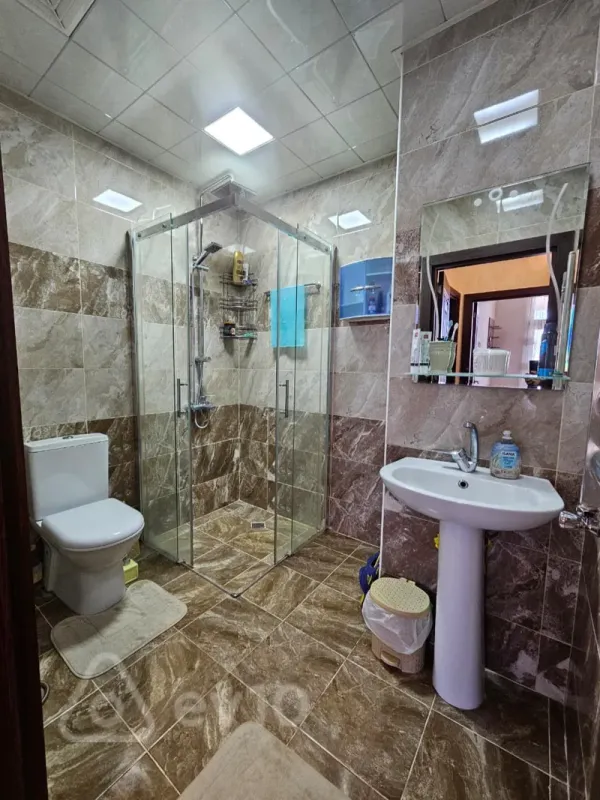 Kirayə verilir 2 otaqlı yeni tikili 50 m²