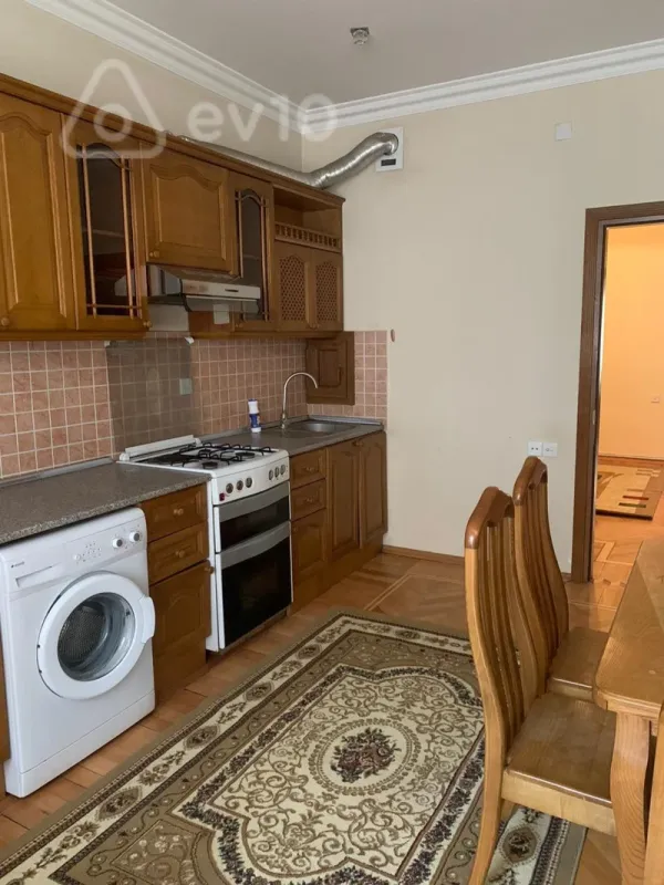 Kirayə verilir 2 otaqlı yeni tikili 87 m²