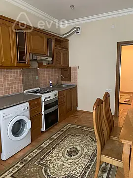 Kirayə verilir 2 otaqlı yeni tikili 87 m²