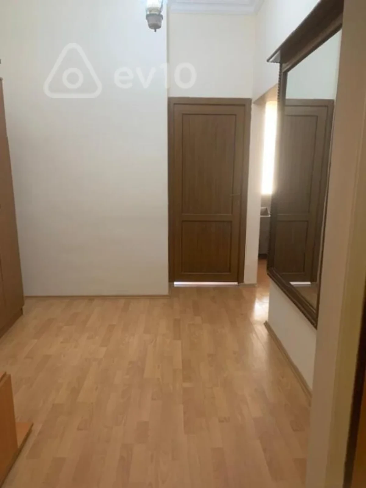 Kirayə verilir 2 otaqlı yeni tikili 56 m²