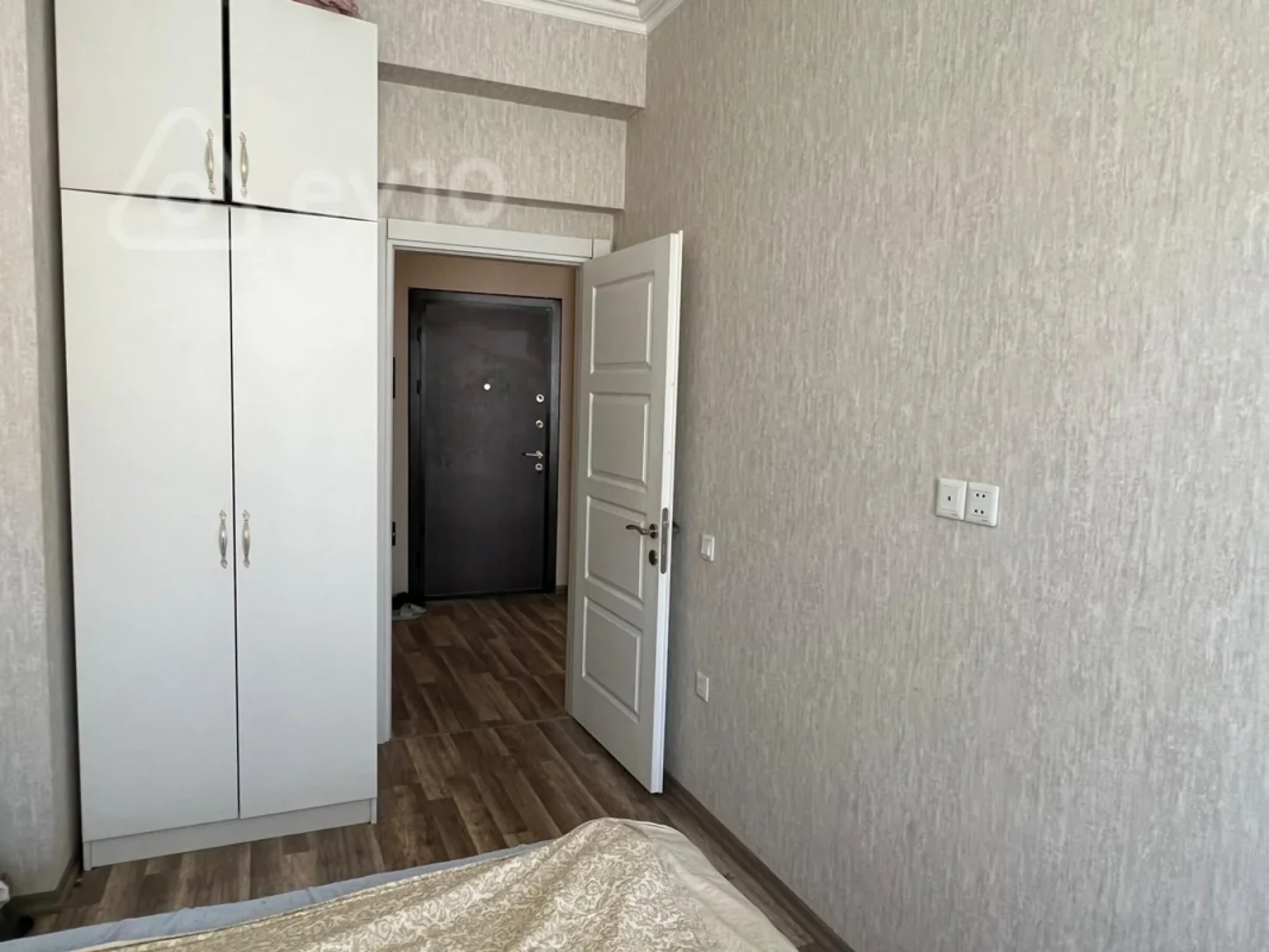 Kirayə verilir 2 otaqlı yeni tikili 50 m²