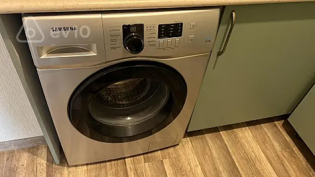 Kirayə verilir 2 otaqlı yeni tikili 50 m²