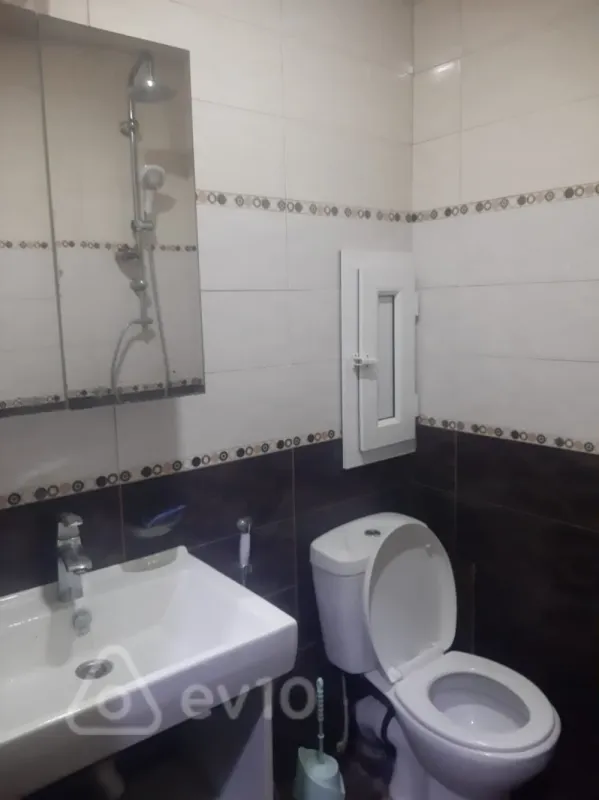 Kirayə verilir 2 otaqlı yeni tikili 58 m²