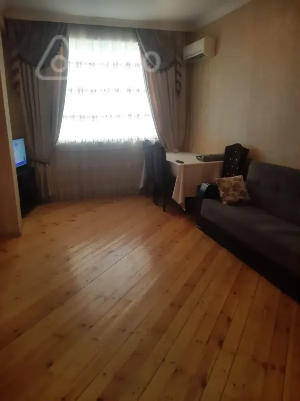 Kirayə verilir 2 otaqlı yeni tikili 58 m²