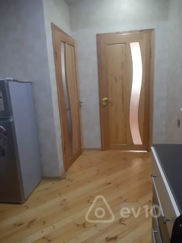 Kirayə verilir 2 otaqlı yeni tikili 58 m²