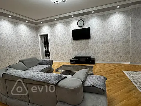 Kirayə verilir 3 otaqlı yeni tikili 123 m²