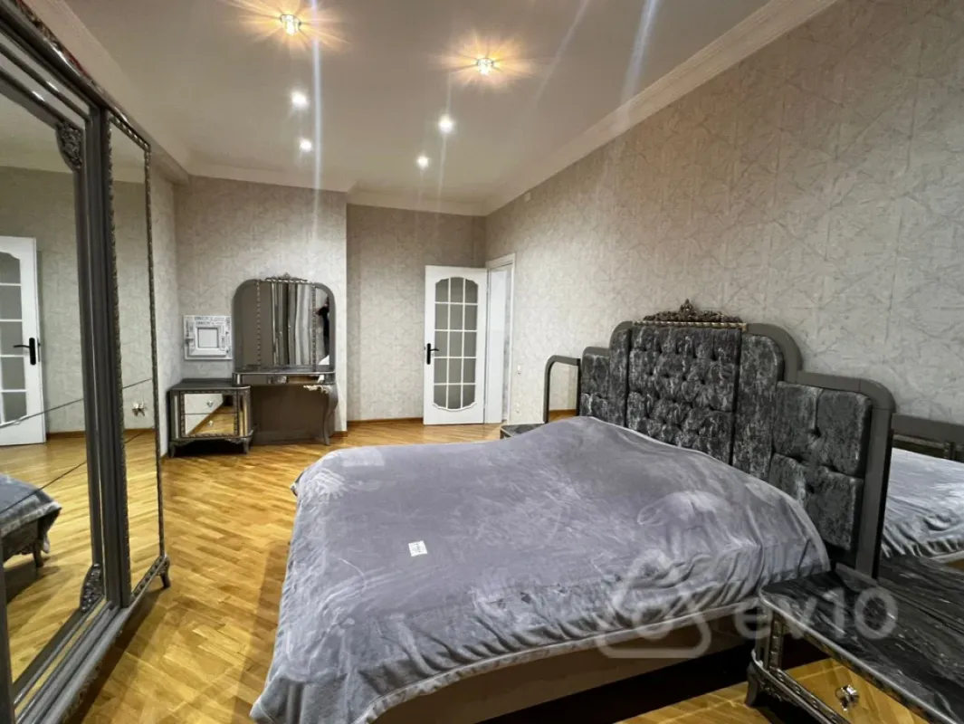 Kirayə verilir 3 otaqlı yeni tikili 123 m²