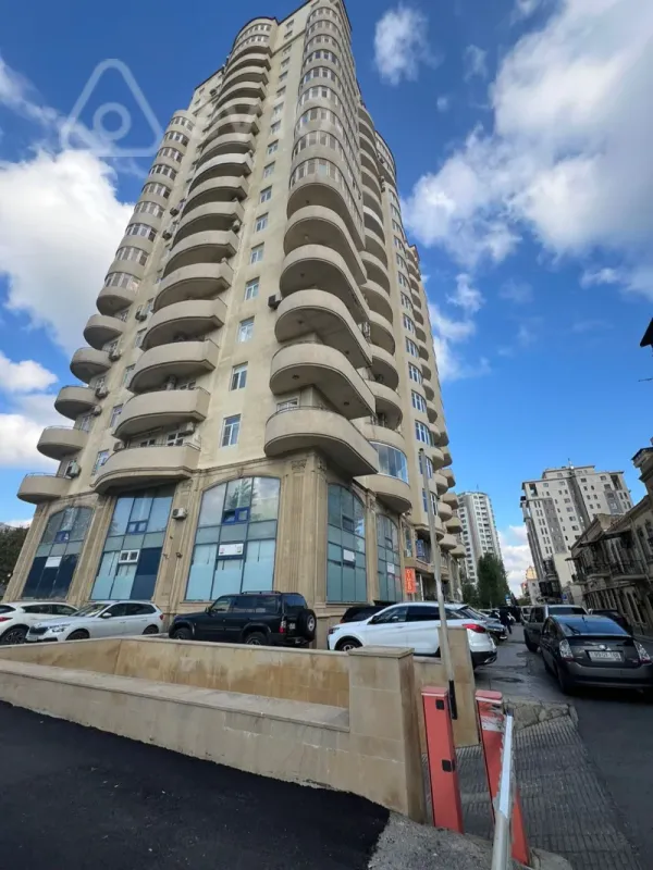 Kirayə verilir 3 otaqlı yeni tikili 123 m²