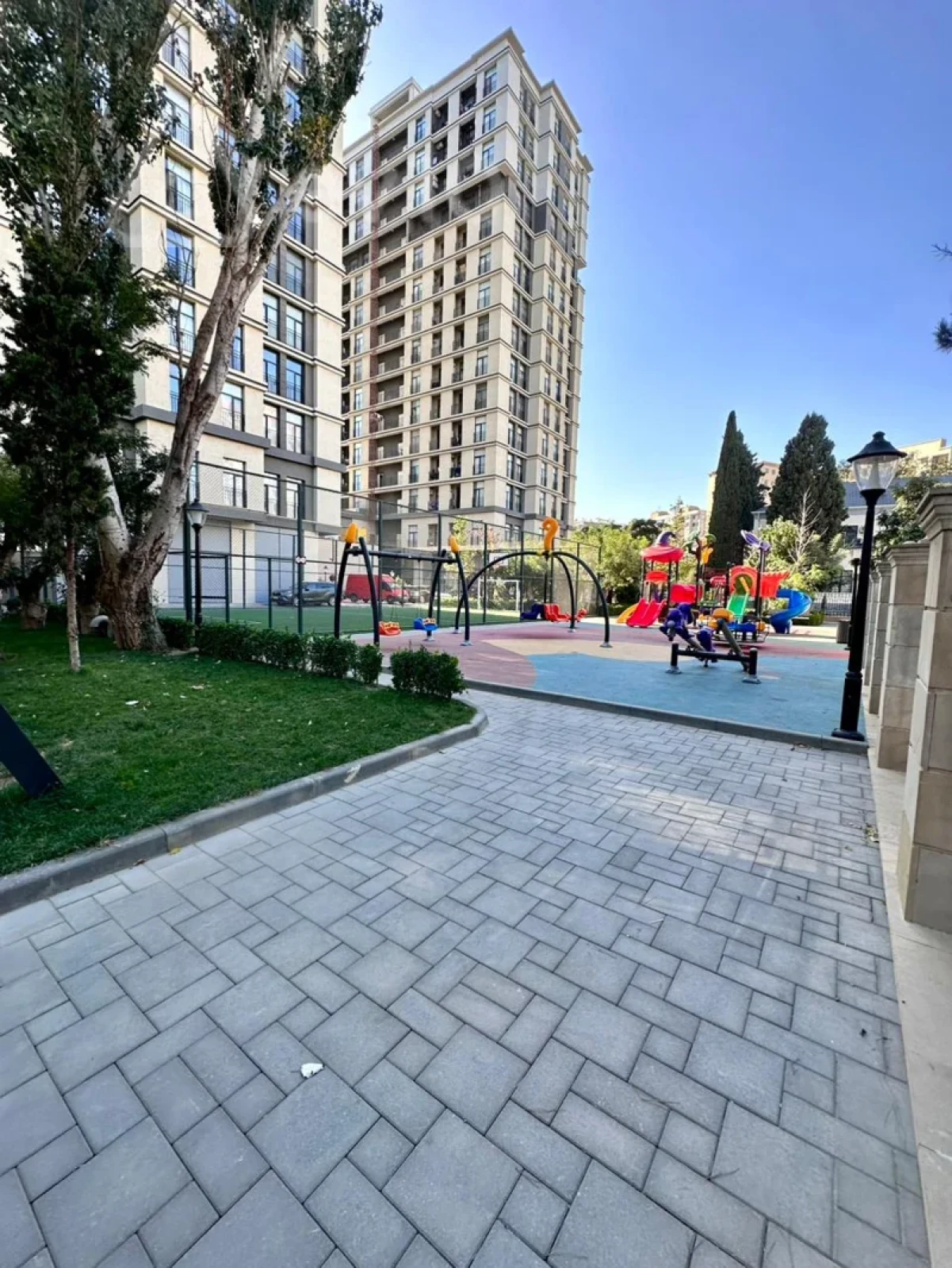 Kirayə verilir 2 otaqlı yeni tikili 66 m²