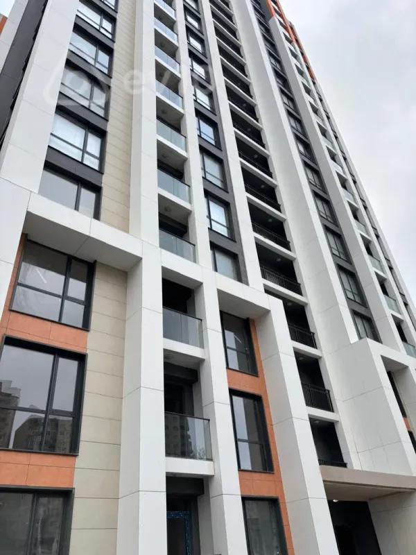 Kirayə verilir 3 otaqlı yeni tikili 80 m²