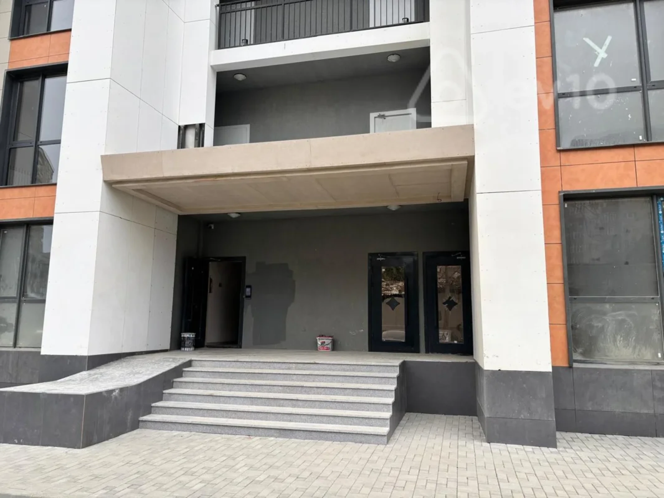 Kirayə verilir 3 otaqlı yeni tikili 80 m²
