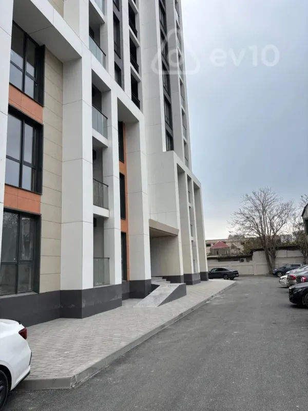 Kirayə verilir 3 otaqlı yeni tikili 80 m²