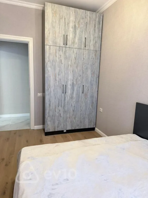 Kirayə verilir 3 otaqlı yeni tikili 80 m²