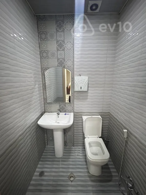 Kirayə verilir 3 otaqlı yeni tikili 127 m²