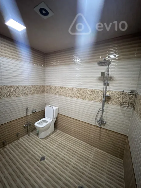 Kirayə verilir 3 otaqlı yeni tikili 127 m²