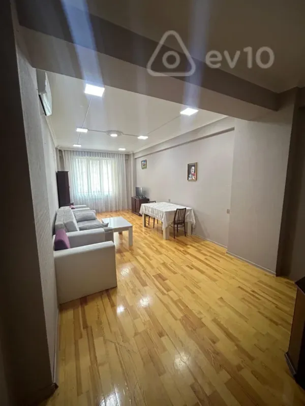 Kirayə verilir 3 otaqlı yeni tikili 127 m²
