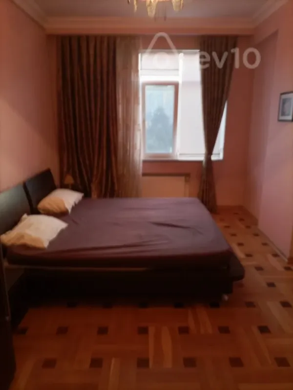 Kirayə verilir 3 otaqlı yeni tikili 100 m²