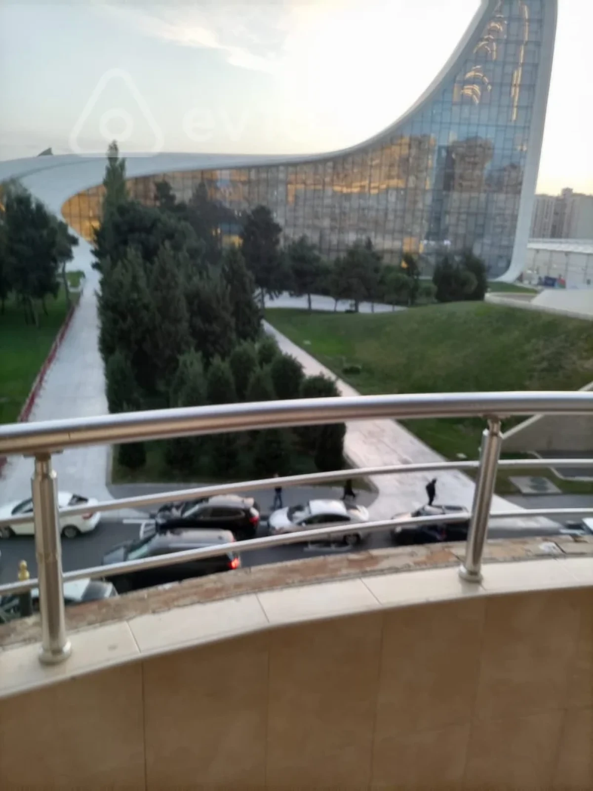 Kirayə verilir 3 otaqlı yeni tikili 100 m²