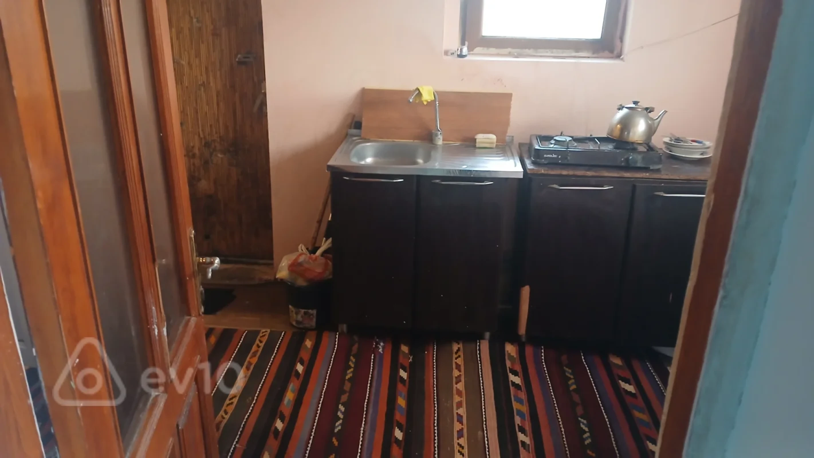 Kirayə verilir 2 otaqlı köhnə tikili 40 m²