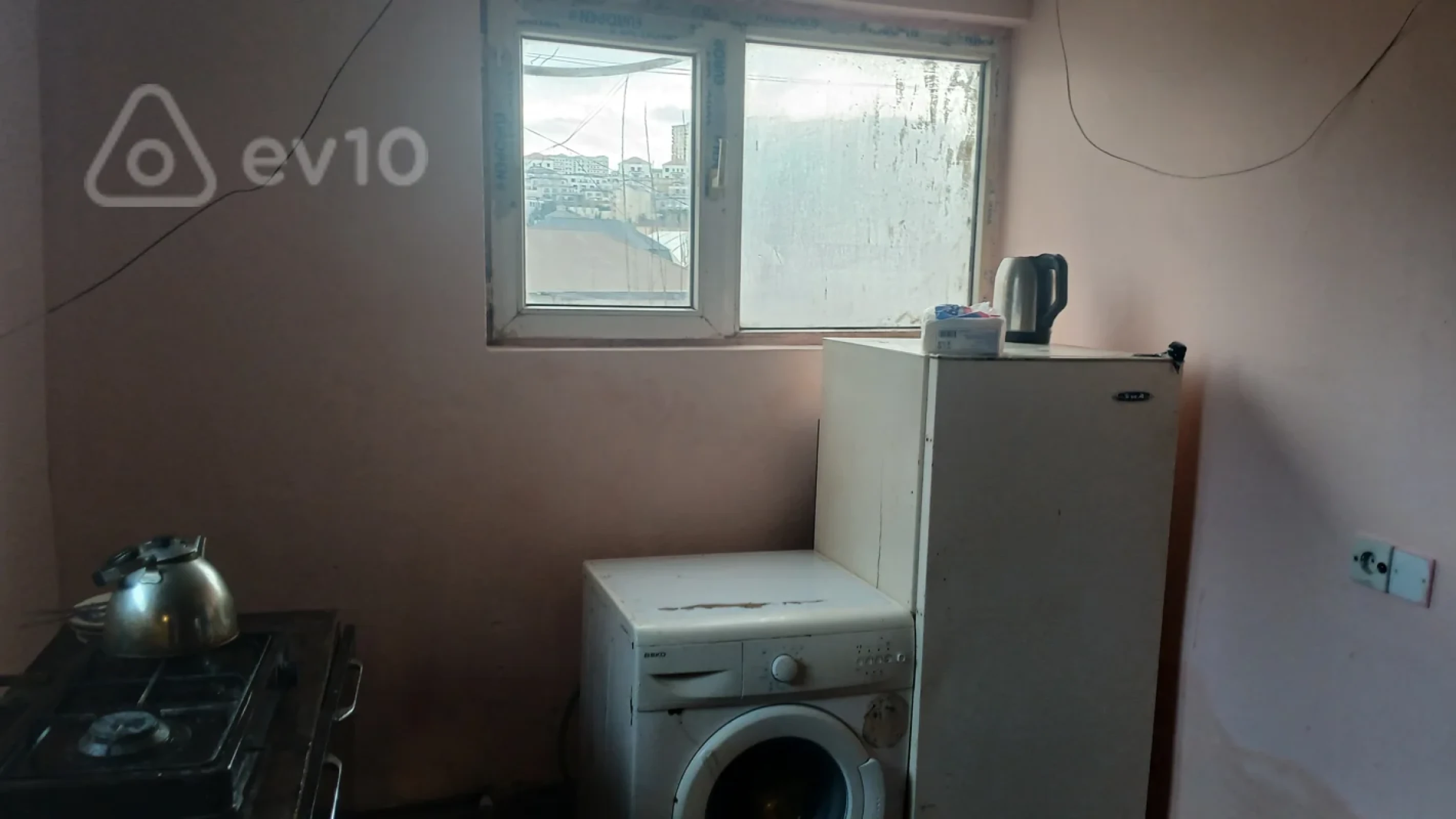 Kirayə verilir 2 otaqlı köhnə tikili 40 m²