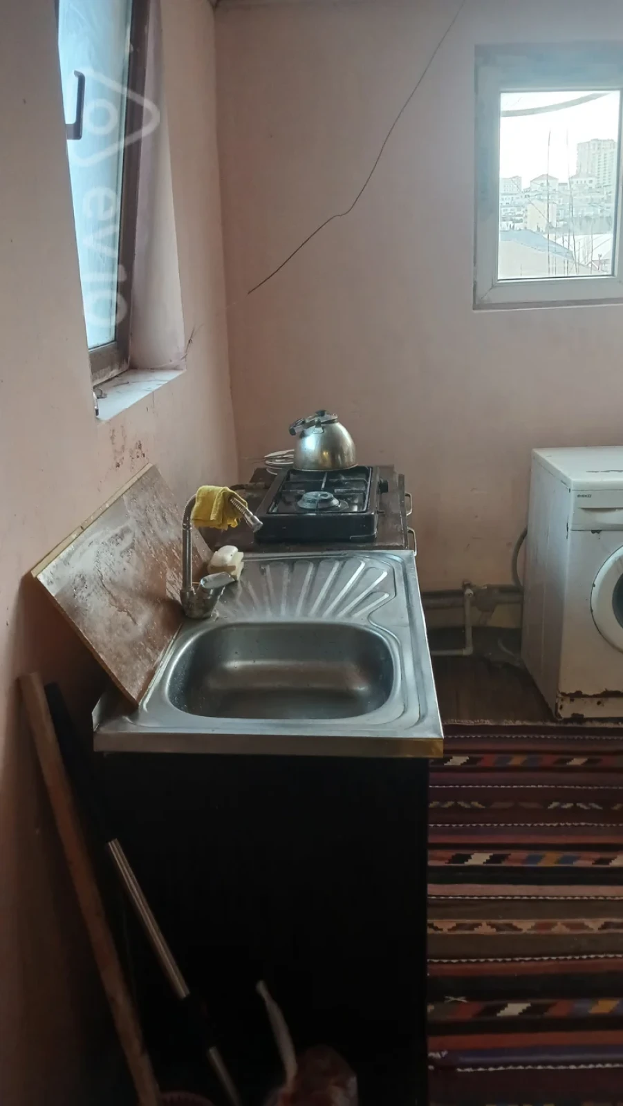 Kirayə verilir 2 otaqlı köhnə tikili 40 m²