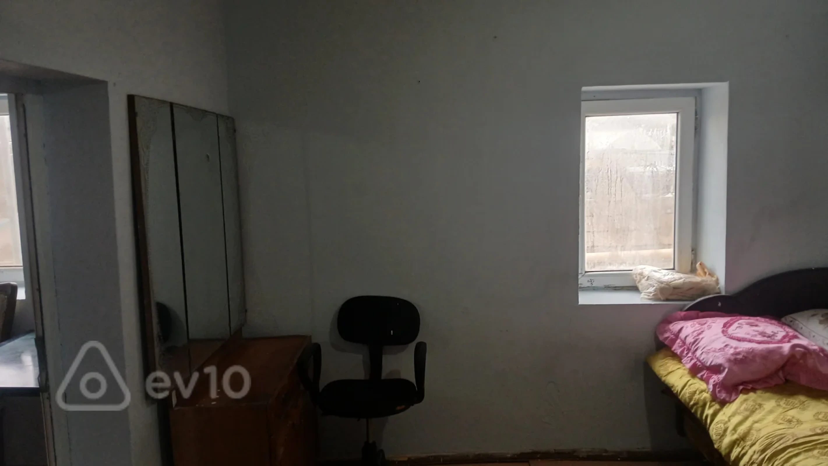 Kirayə verilir 2 otaqlı köhnə tikili 40 m²