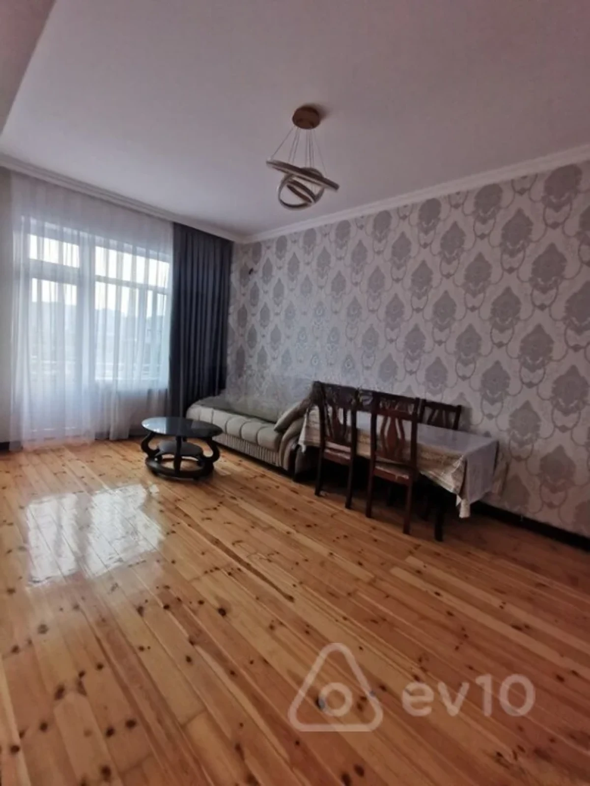 Kirayə verilir 3 otaqlı yeni tikili 75 m²
