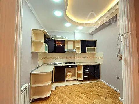 Satılır 2 otaqlı yeni tikili 74 m²