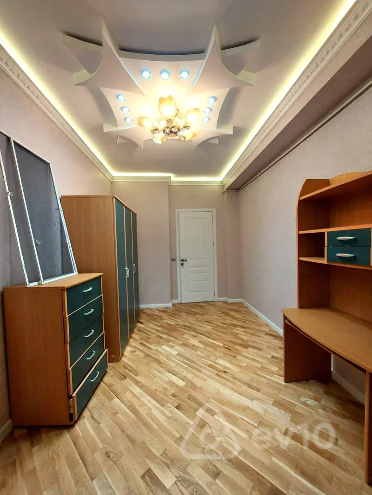 Satılır 2 otaqlı yeni tikili 74 m²