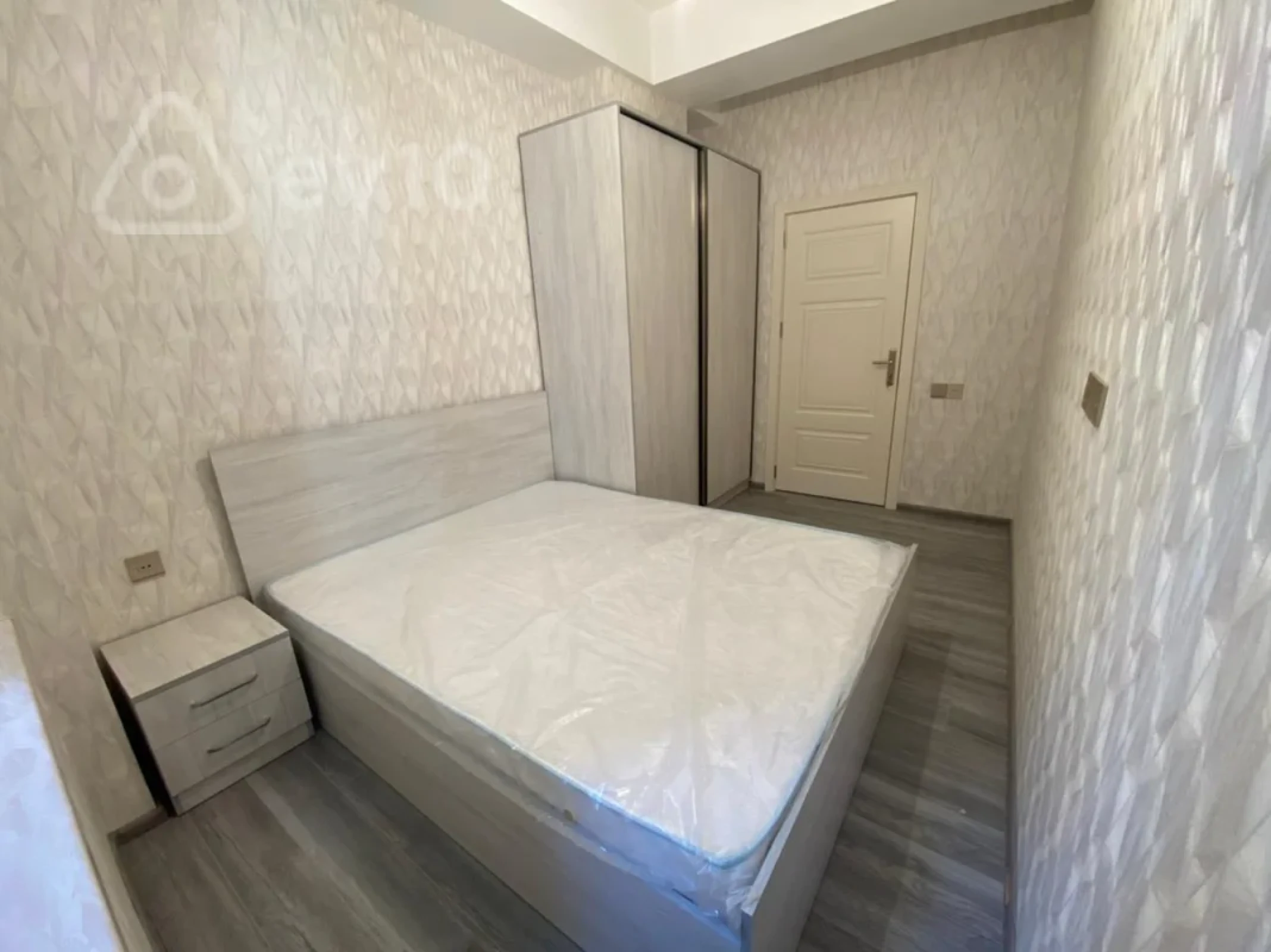 Kirayə verilir 2 otaqlı yeni tikili 65 m²