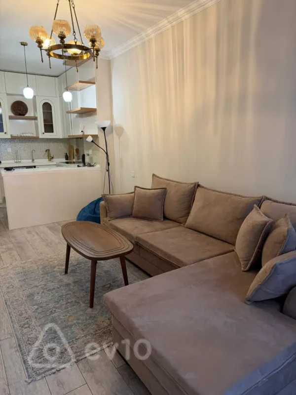 Kirayə verilir 2 otaqlı yeni tikili 60 m²