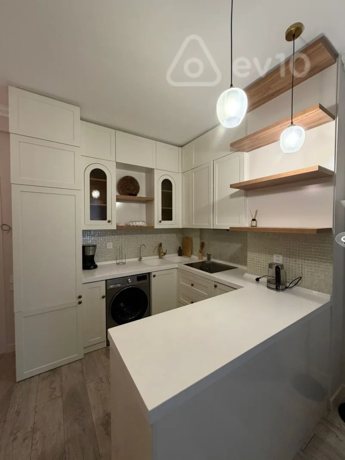 Kirayə verilir 2 otaqlı yeni tikili 60 m²