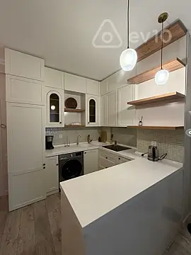Kirayə verilir 2 otaqlı yeni tikili 60 m²