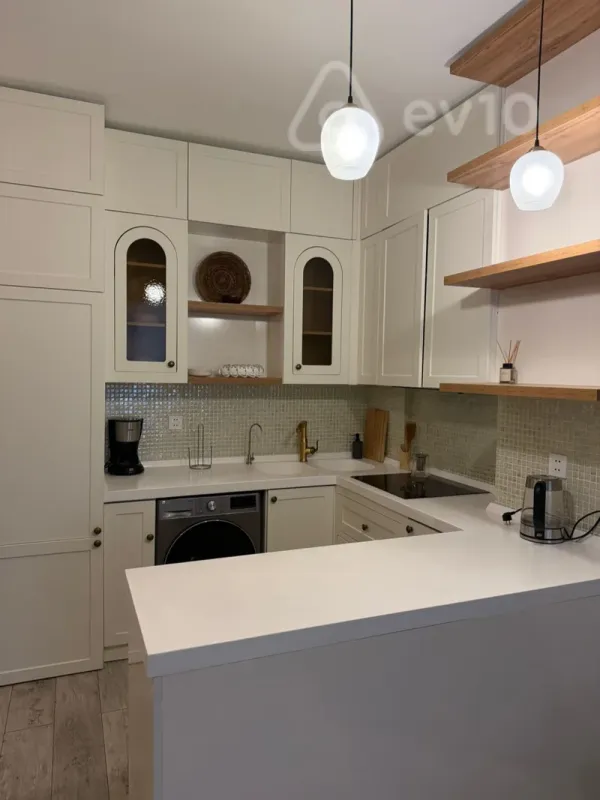 Kirayə verilir 2 otaqlı yeni tikili 60 m²