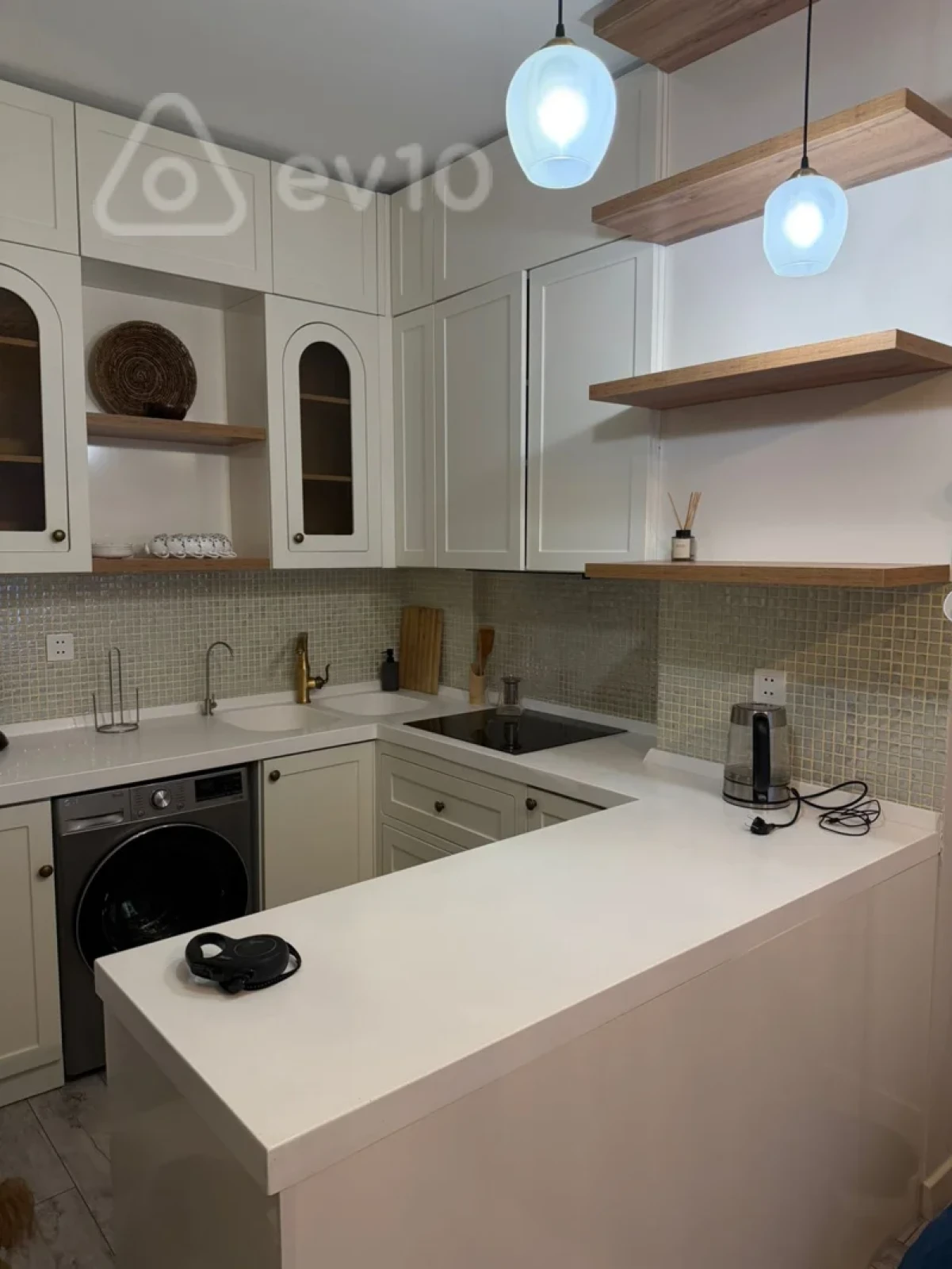 Kirayə verilir 2 otaqlı yeni tikili 60 m²