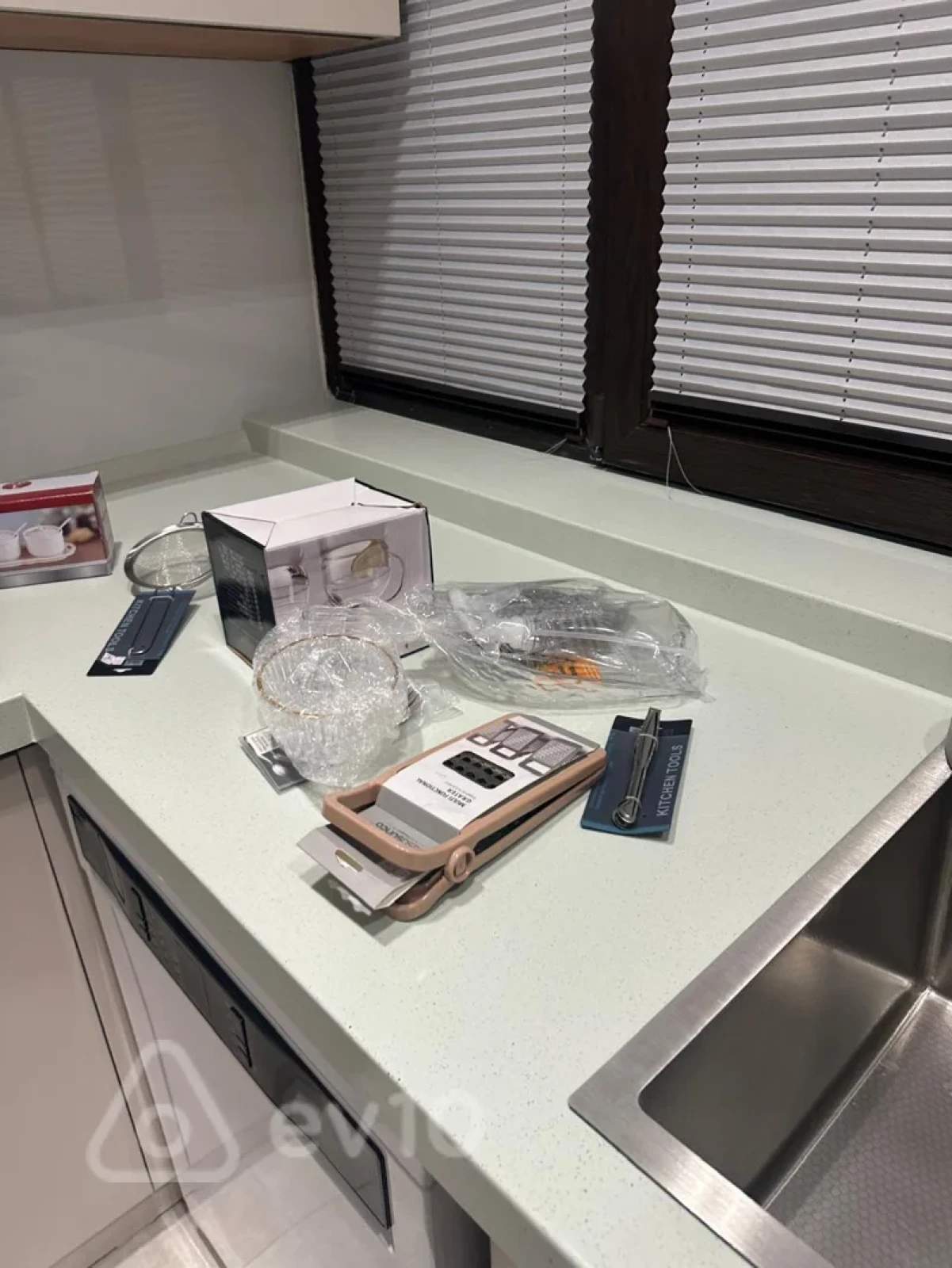 Kirayə verilir 2 otaqlı yeni tikili 75 m²