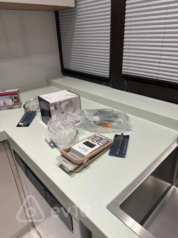 Kirayə verilir 2 otaqlı yeni tikili 75 m²