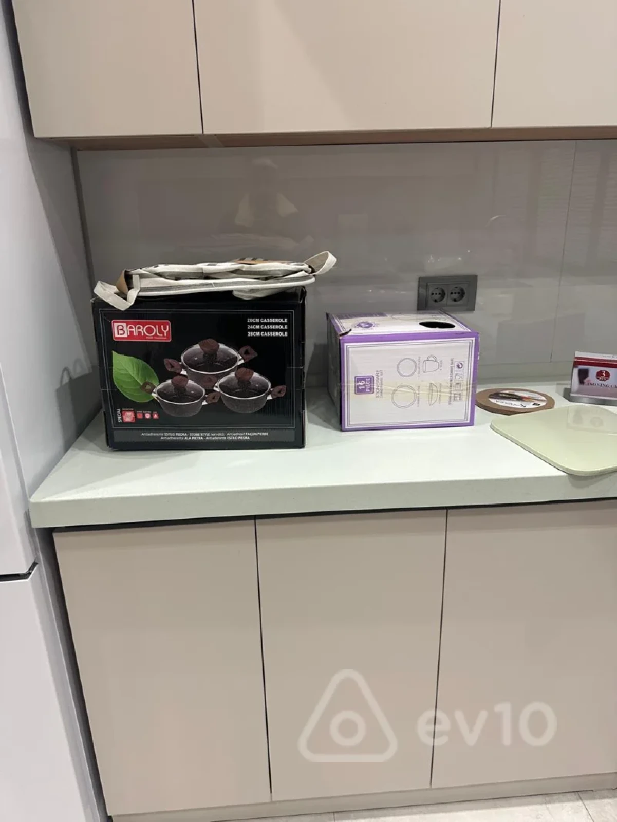 Kirayə verilir 2 otaqlı yeni tikili 75 m²