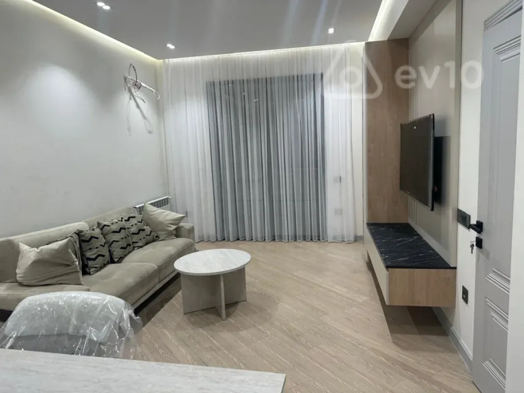 Kirayə verilir 2 otaqlı yeni tikili 75 m²