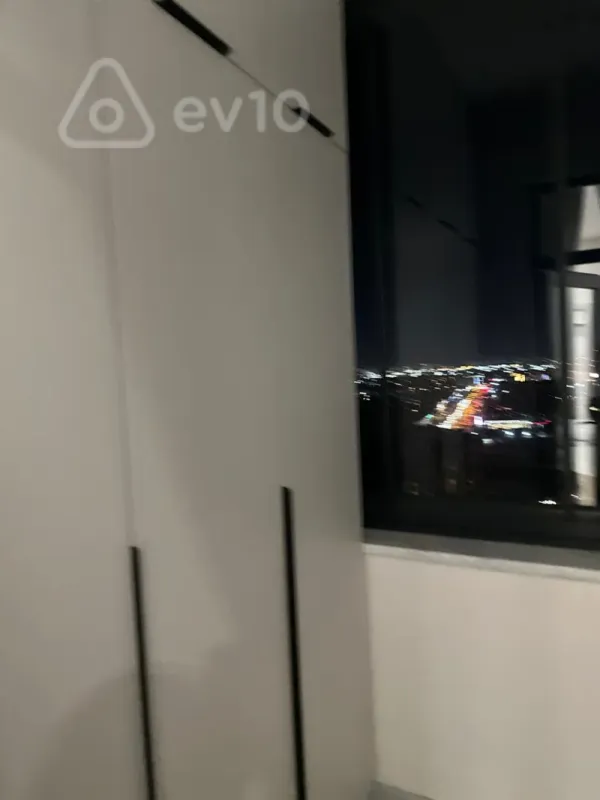 Kirayə verilir 2 otaqlı yeni tikili 75 m²