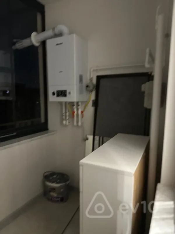 Kirayə verilir 2 otaqlı yeni tikili 75 m²