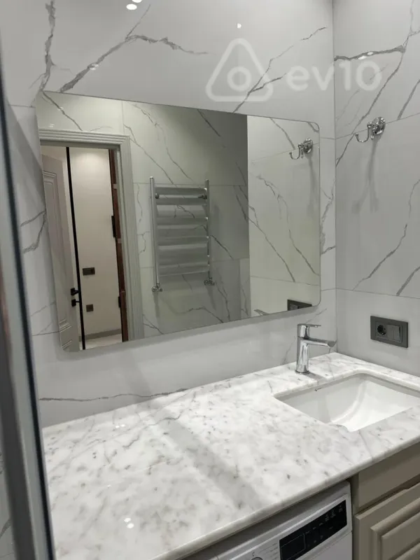 Kirayə verilir 2 otaqlı yeni tikili 75 m²