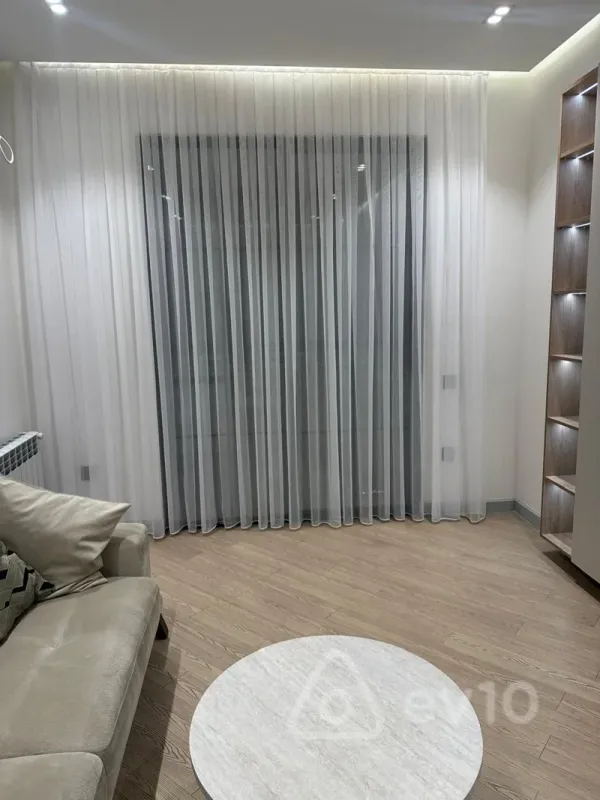 Kirayə verilir 2 otaqlı yeni tikili 75 m²